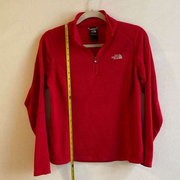 The North Face Red 1/4 Zip Fleece Embroidered Cozy Woman's Size Small - Picture 7 of 8